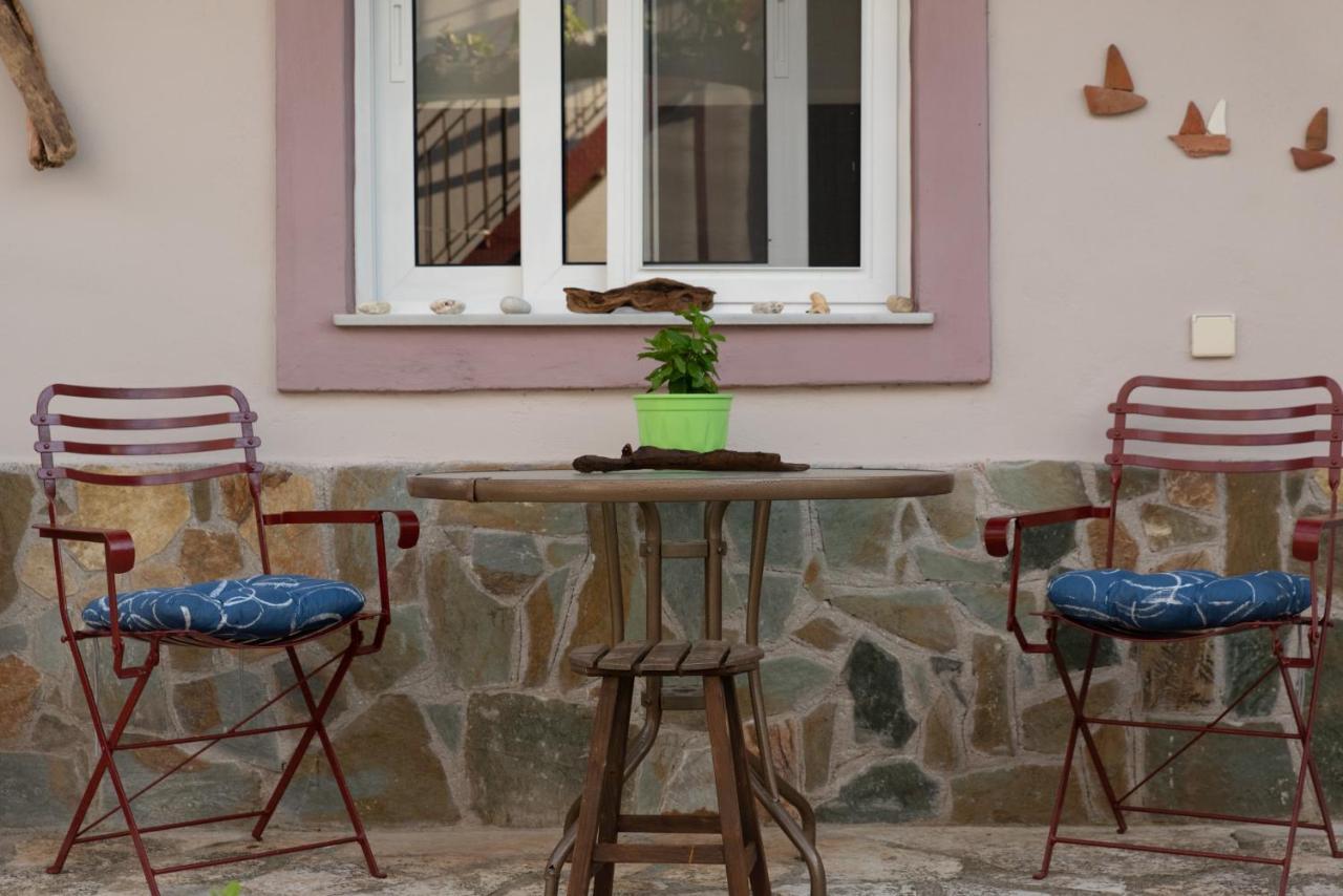 Mozart House Studio Amarynthos Exterior foto